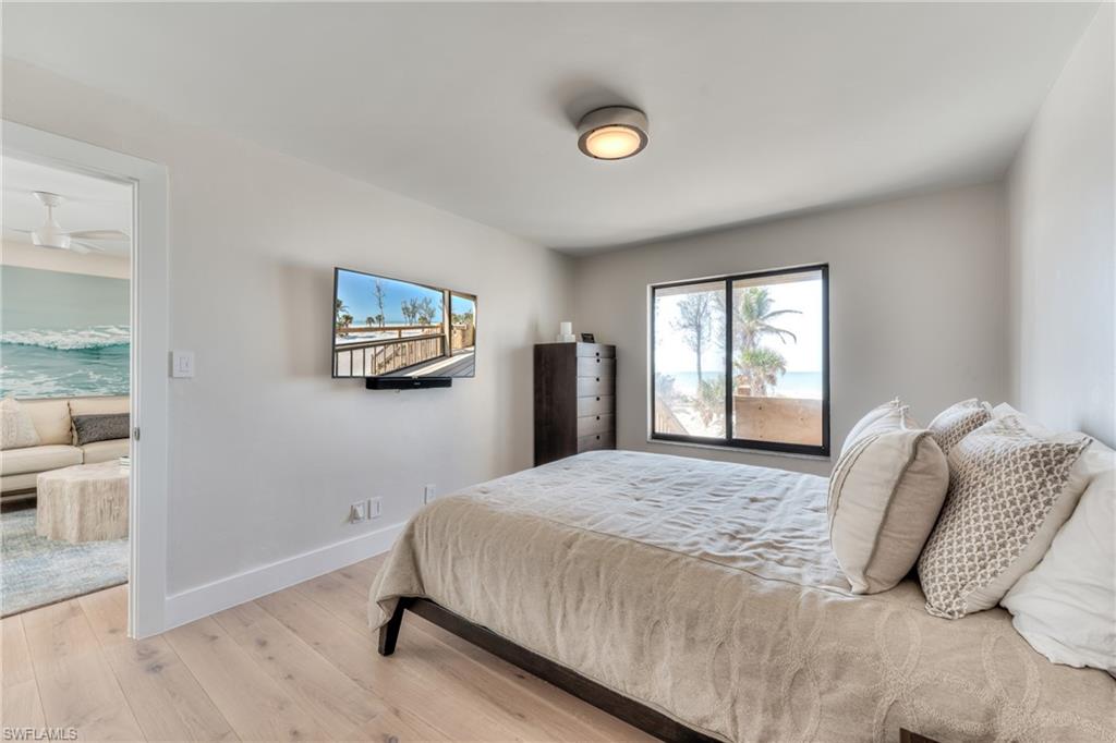 BEACH COTTAGES - Residential