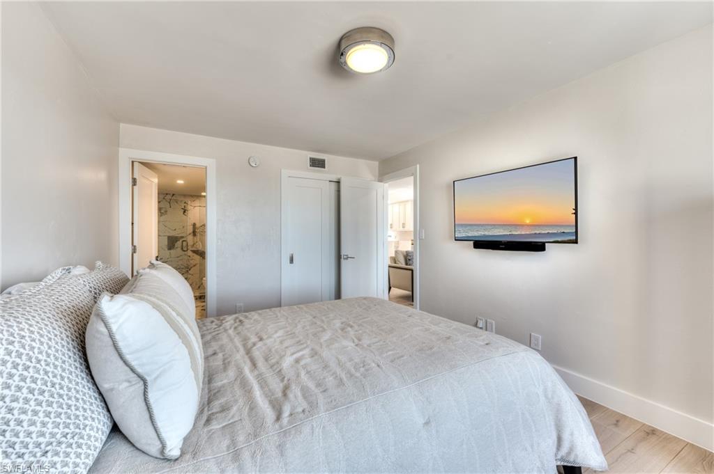 BEACH COTTAGES - Residential