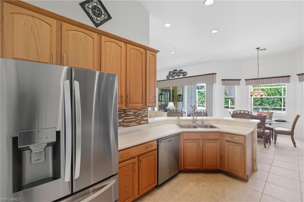 VENETIAN VILLAGE - Residential