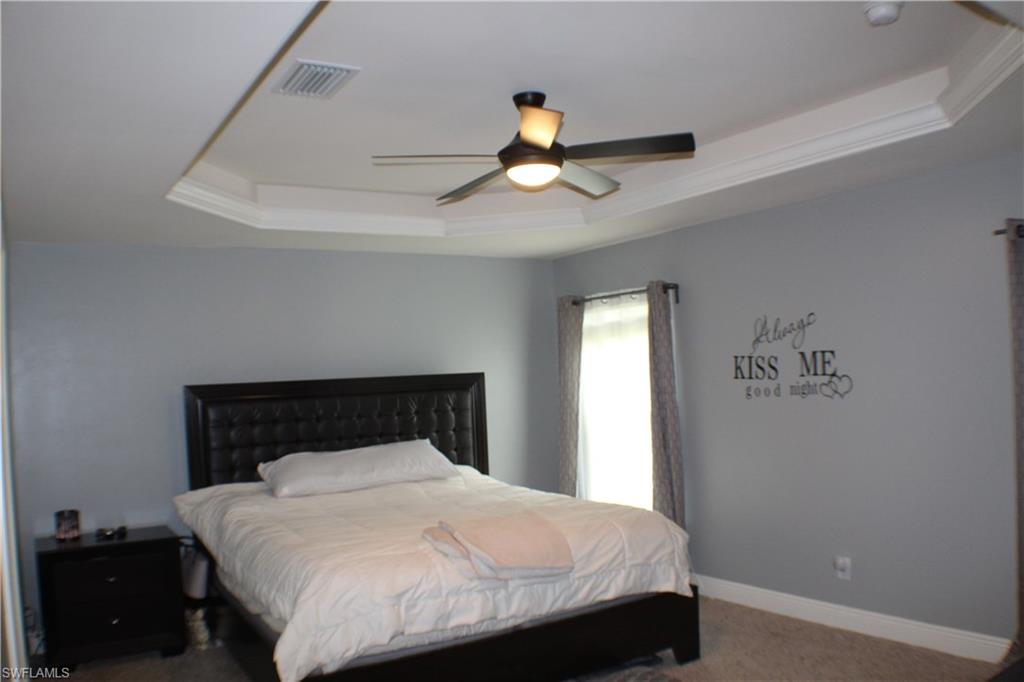 SAN CARLOS PARK - Residential