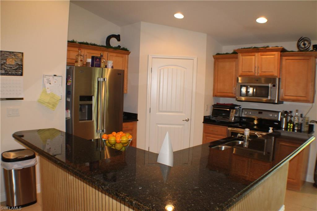 SAN CARLOS PARK - Residential