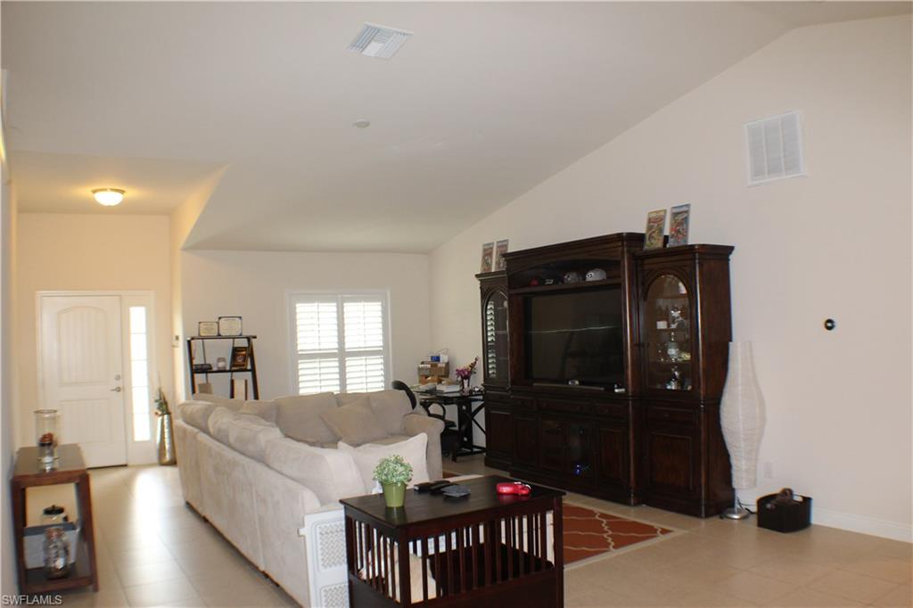 SAN CARLOS PARK - Residential