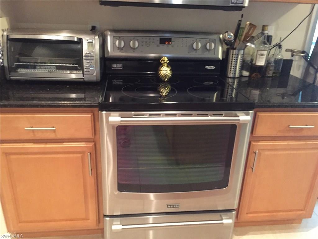 SAN CARLOS PARK - Residential