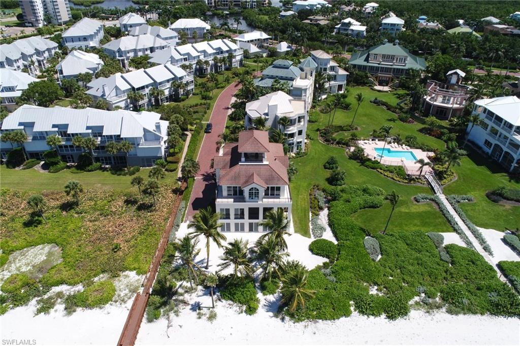 BAREFOOT BEACH - Residential