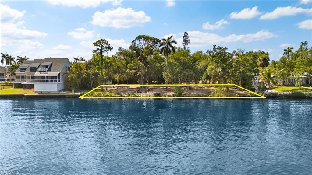 HENDRY ESTATES - Land