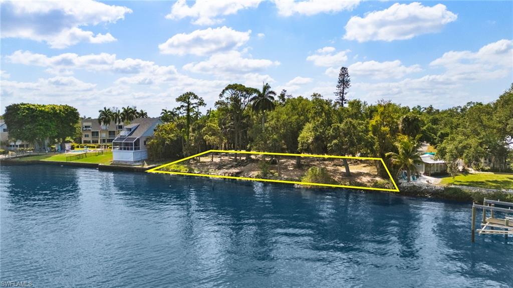 HENDRY ESTATES - Land