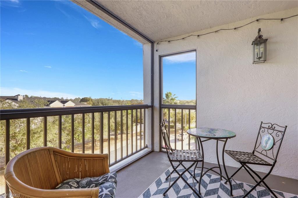 CENTRE COURT CONDO - Residential