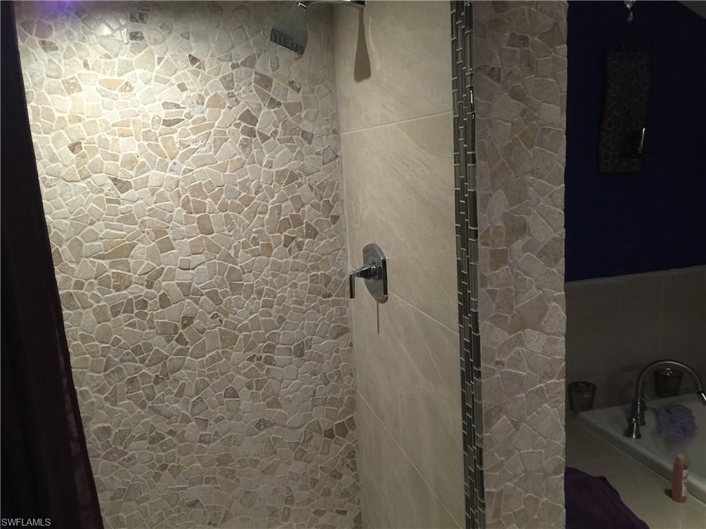 SAN CARLOS PARK - Residential