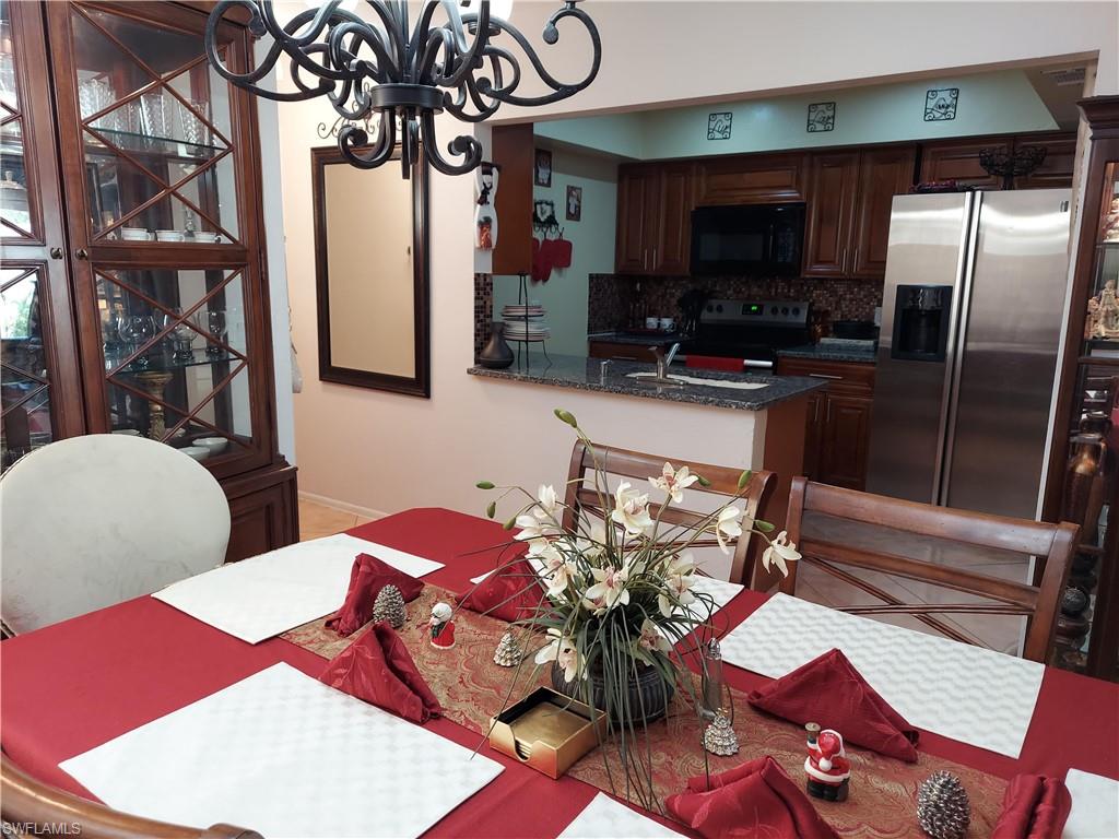 SAN CARLOS PARK - Residential