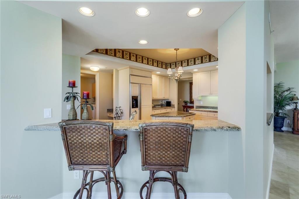 TWIN DOLPHINS - Residential