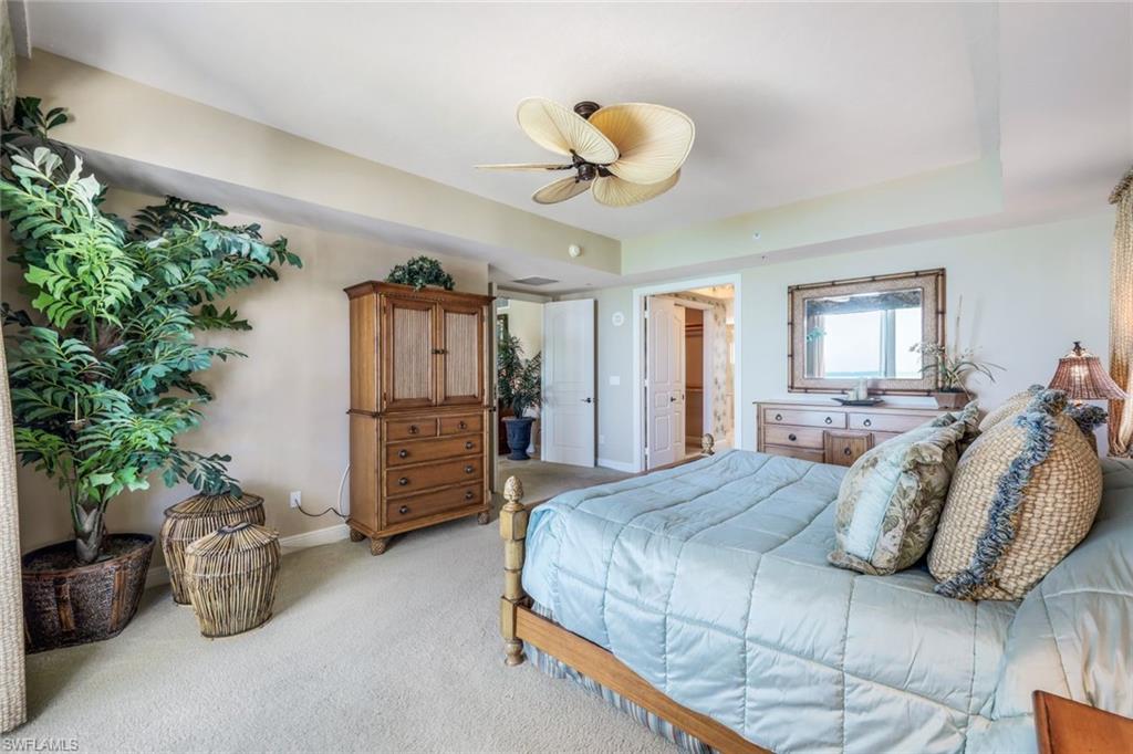 TWIN DOLPHINS - Residential