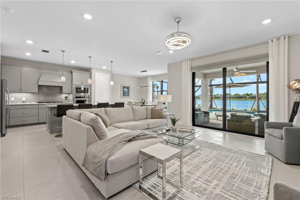 MANATEE COVE - Residential Lease