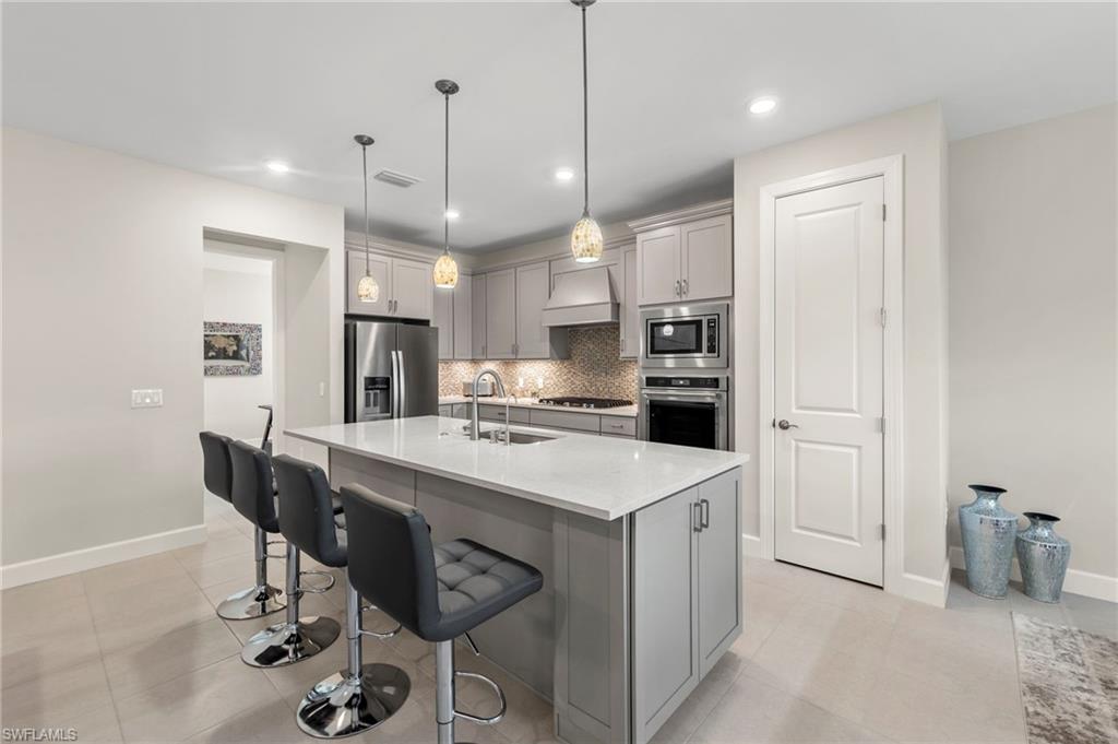 MANATEE COVE - Residential Lease