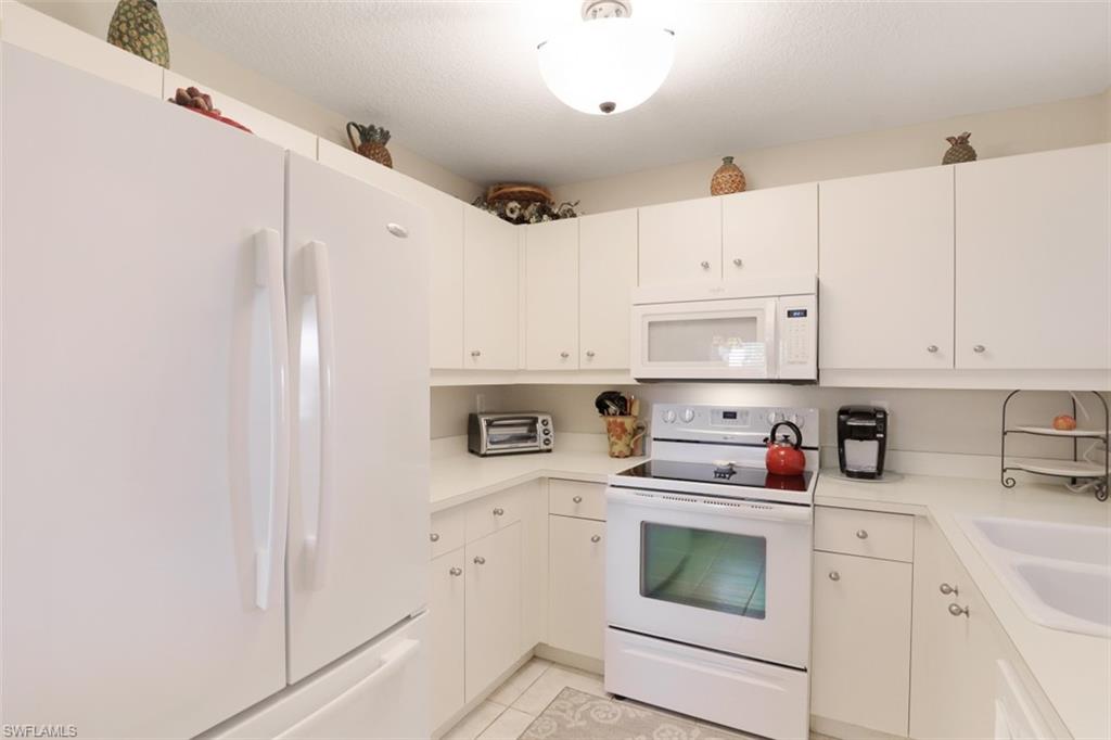 HUNTINGTON LAKES - Residential