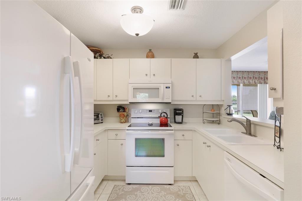 HUNTINGTON LAKES - Residential