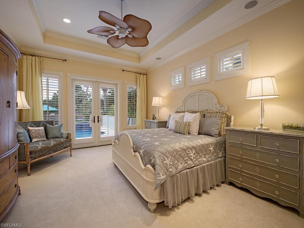 OLDE NAPLES - Residential