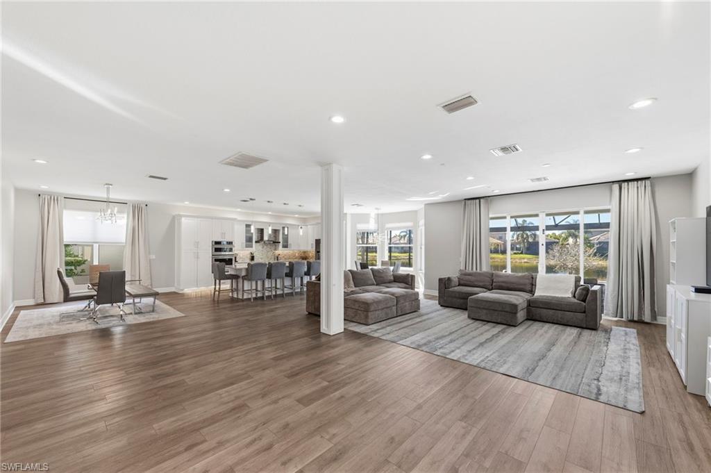 BOTANICA LAKES - Residential