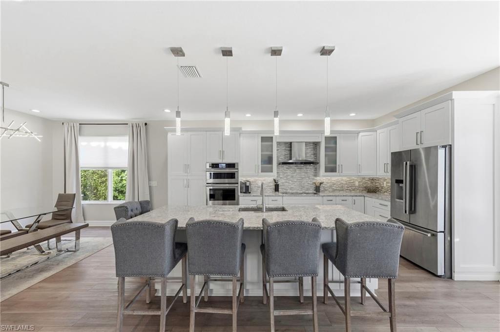 BOTANICA LAKES - Residential