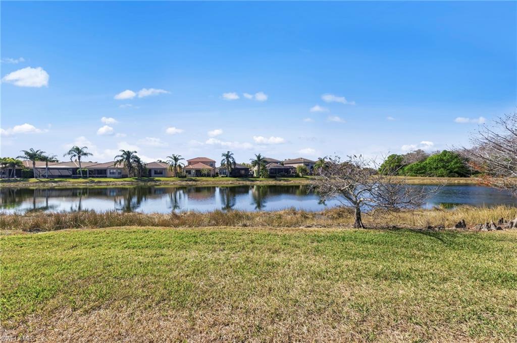 BOTANICA LAKES - Residential