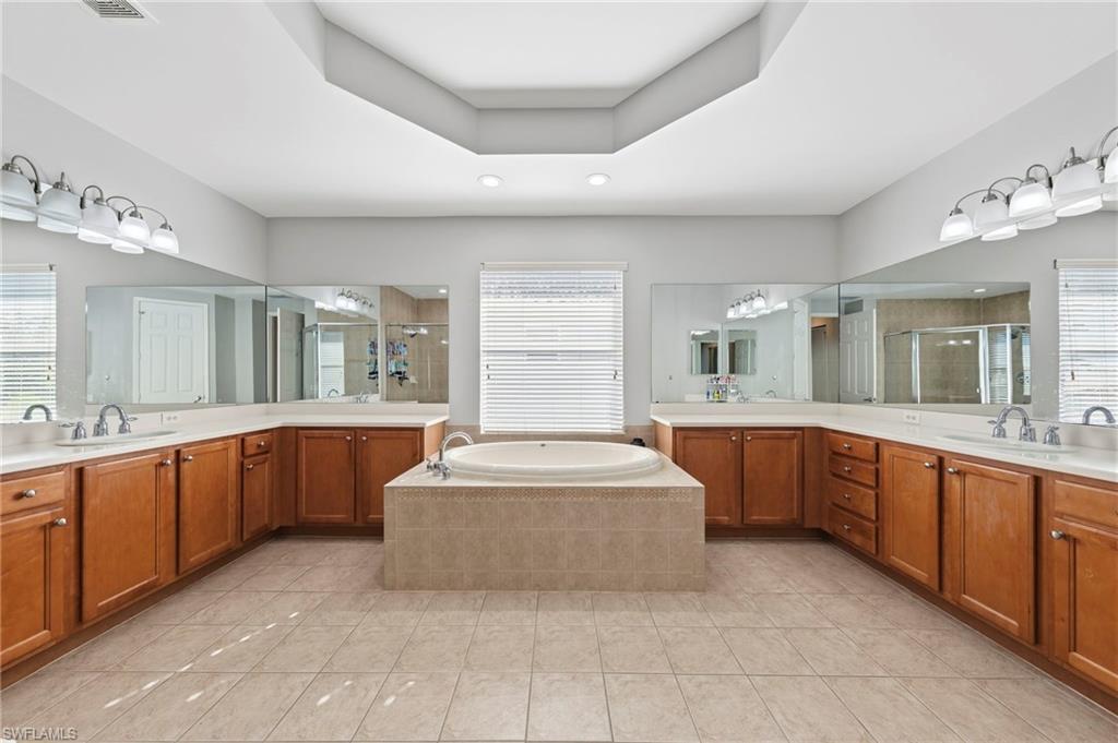 BOTANICA LAKES - Residential