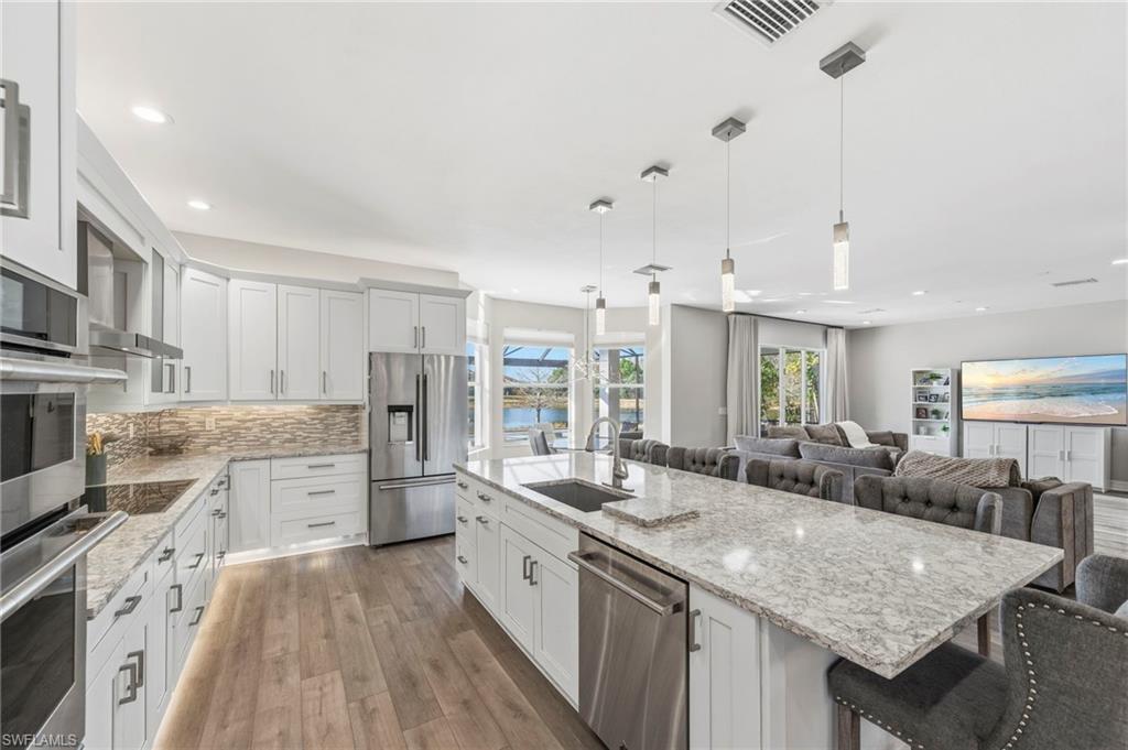 BOTANICA LAKES - Residential