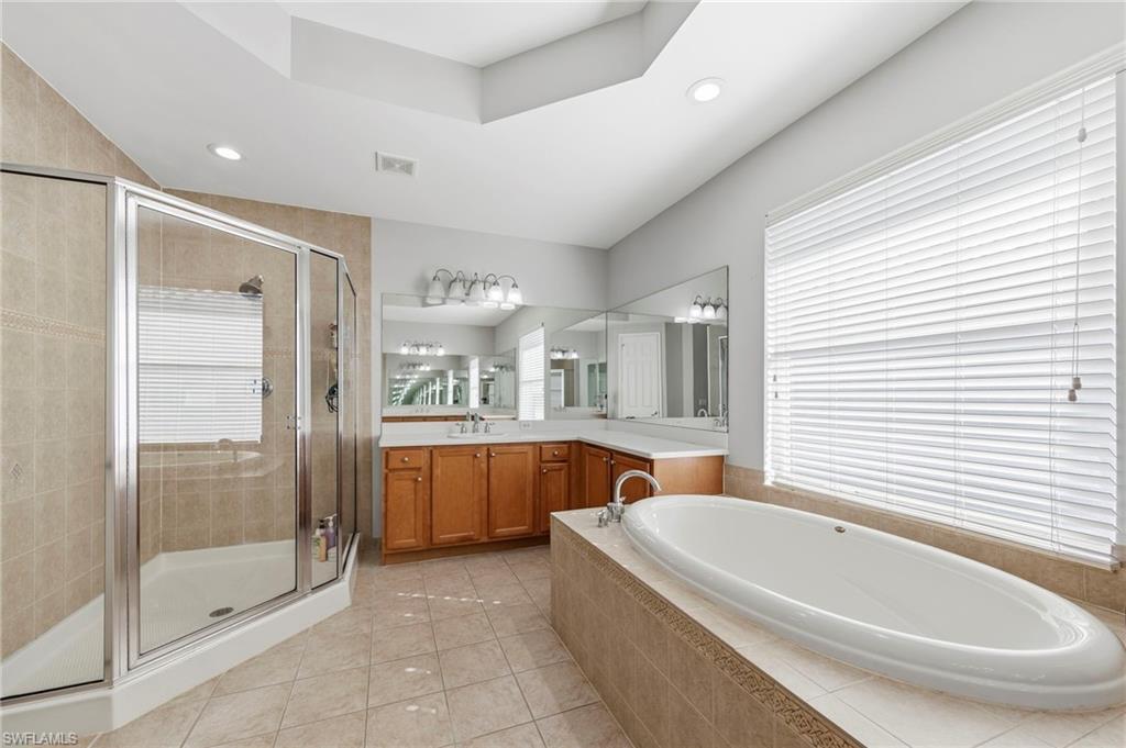 BOTANICA LAKES - Residential