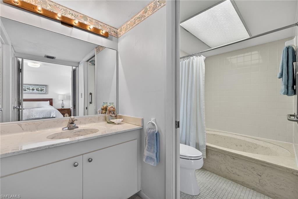 AMBASSADOR CONDO - Residential