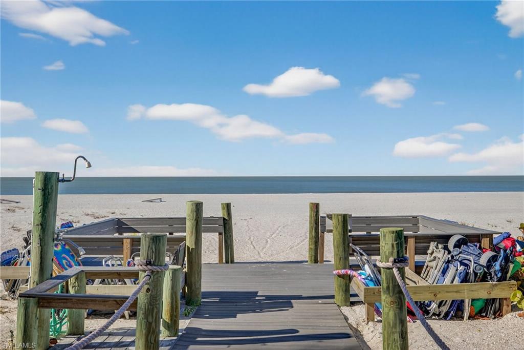 AMBASSADOR CONDO - Residential