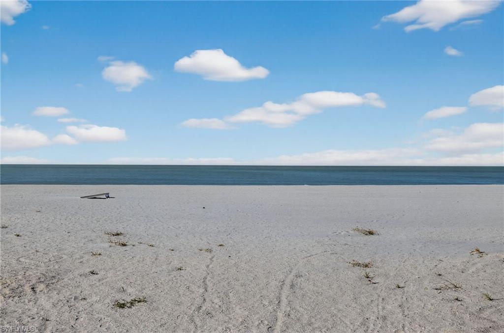 AMBASSADOR CONDO - Residential