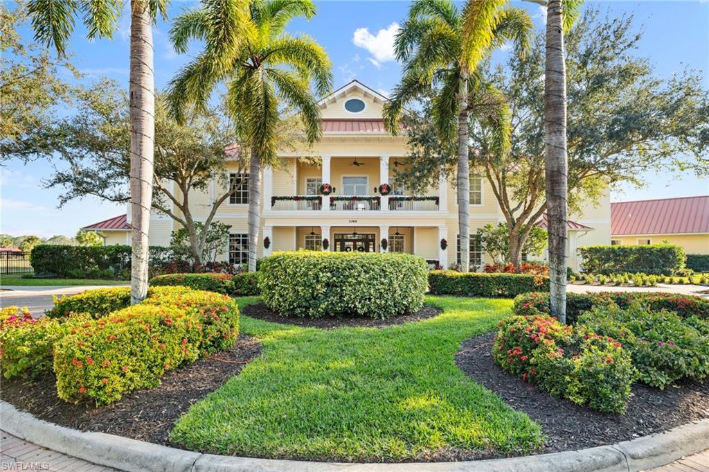 COUNTRY CLUB - Residential