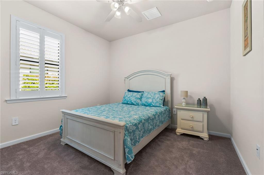 COUNTRY CLUB - Residential