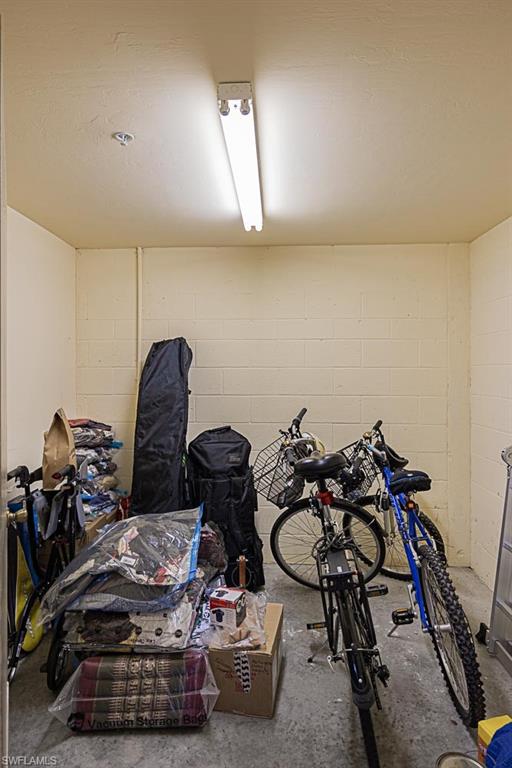 PARADISE POINTE II - Residential