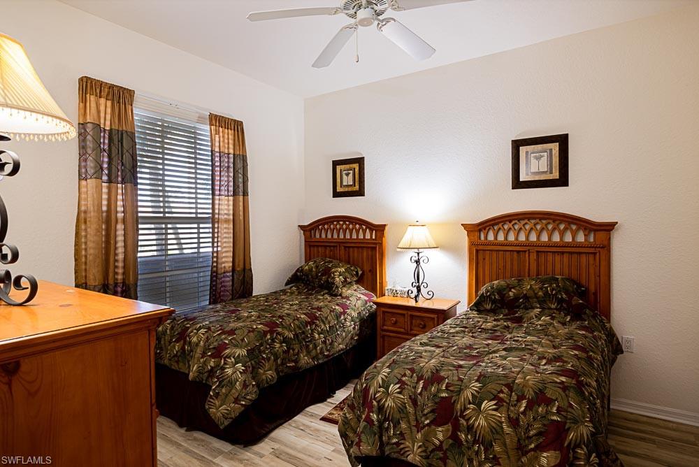 PARADISE POINTE II - Residential