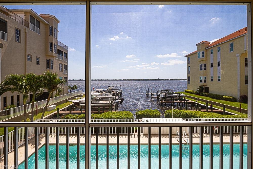 PARADISE POINTE II - Residential