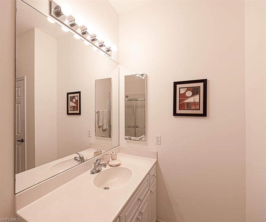 PARADISE POINTE II - Residential