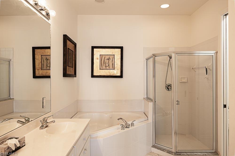 PARADISE POINTE II - Residential