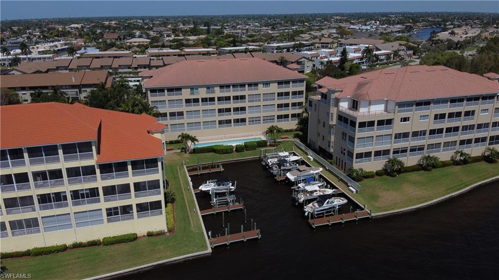 PARADISE POINTE II - Residential