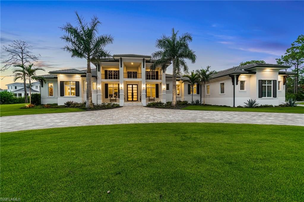 Photo of 493 Myrtle RD, NAPLES, FL 34108 (MLS # 225049405)