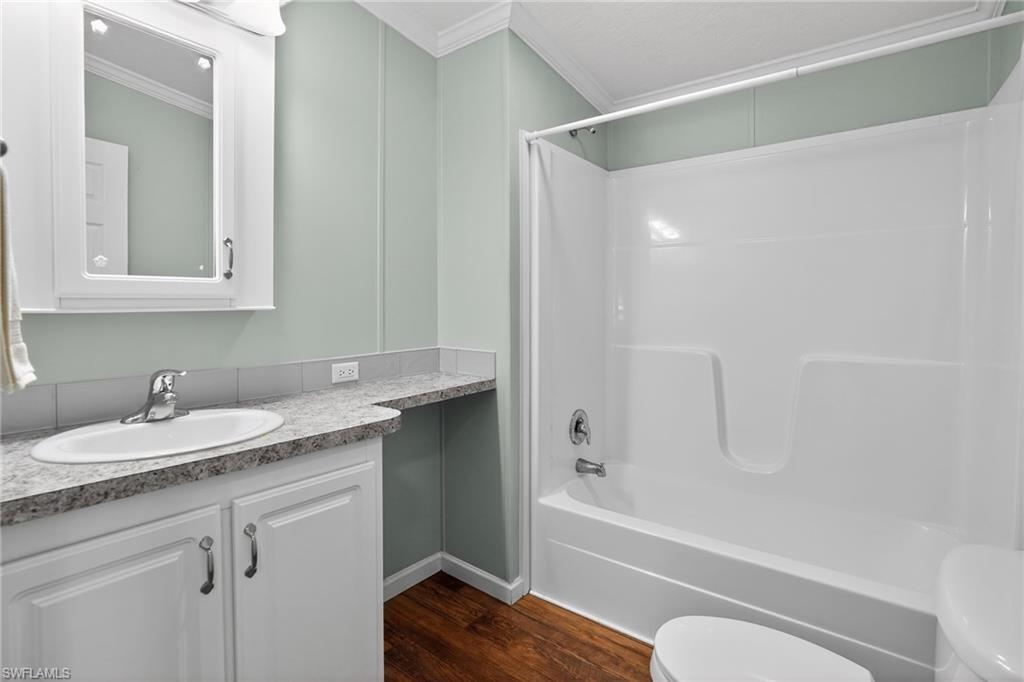 RIVIERA COLONY - Residential