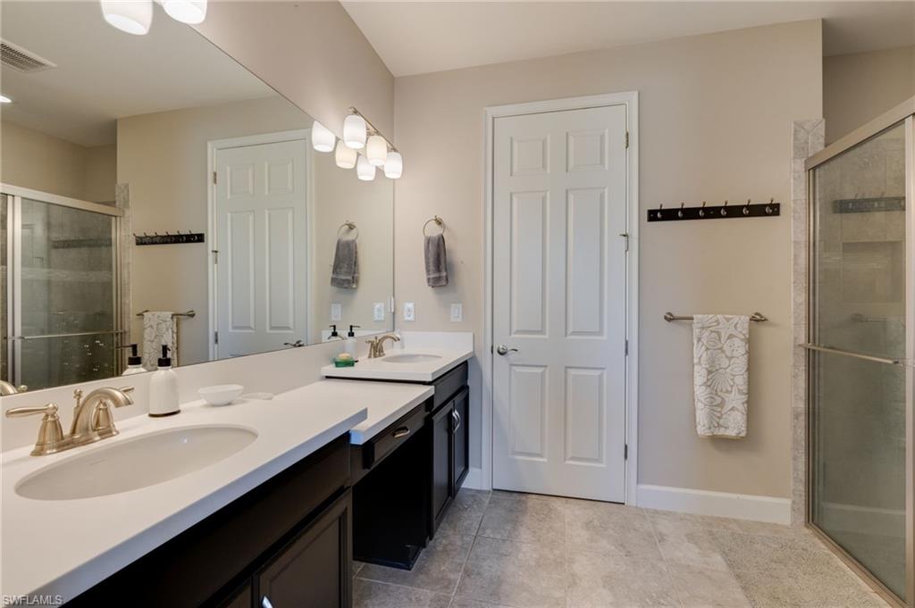 LUCAYA - Residential