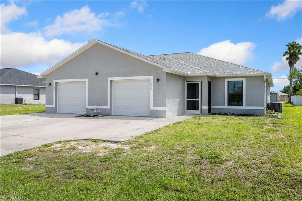 CAPE CORAL - Residential