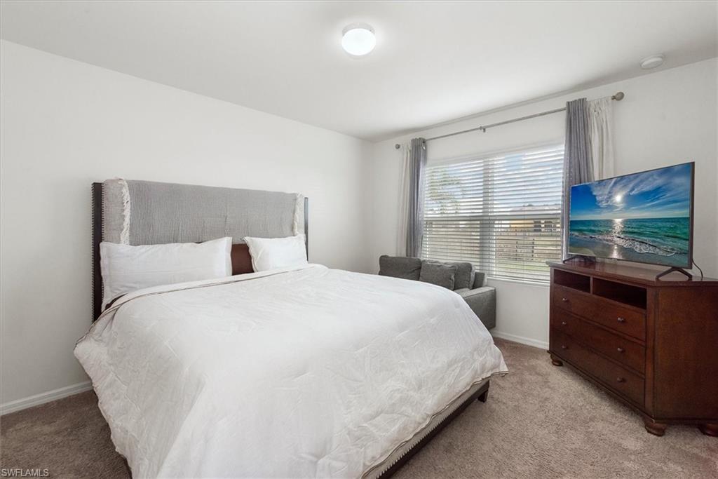 TOWN LAKES - Residential