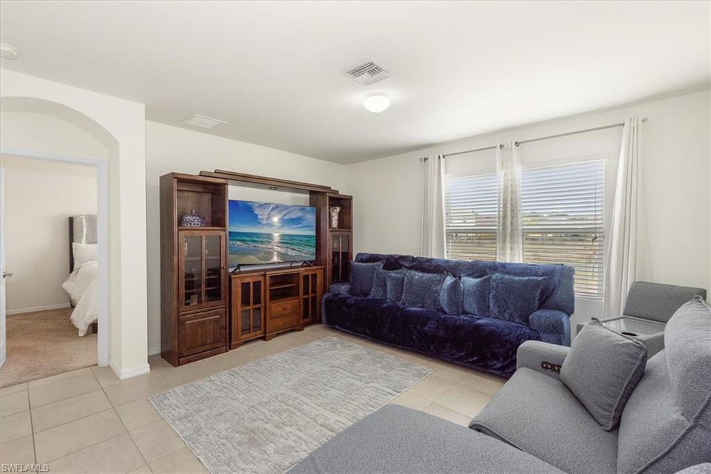 TOWN LAKES - Residential