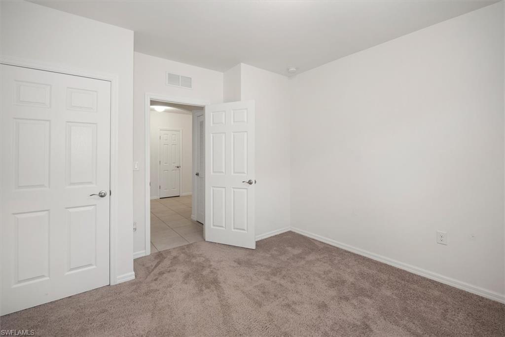 TOWN LAKES - Residential