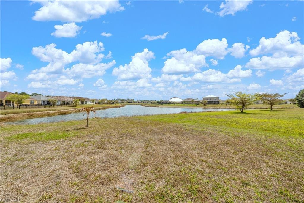 TOWN LAKES - Residential