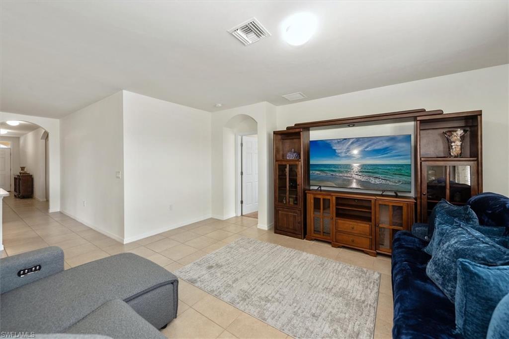 TOWN LAKES - Residential