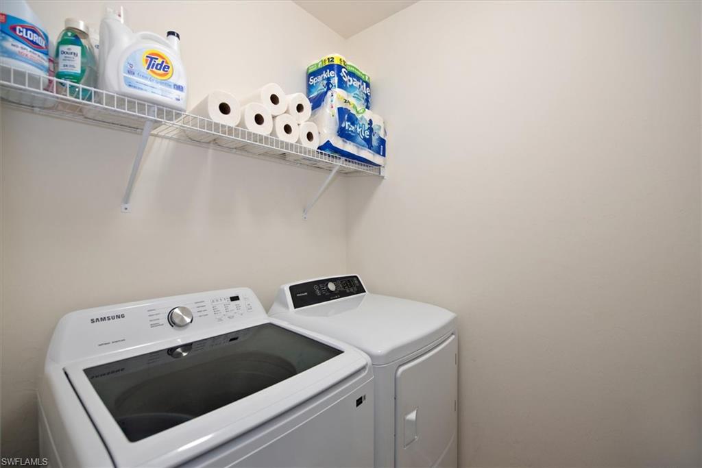 TOWN LAKES - Residential