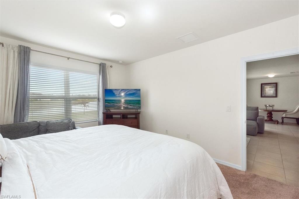 TOWN LAKES - Residential