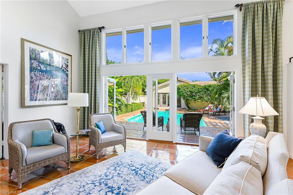 PELICAN BAY WOODS - Residential