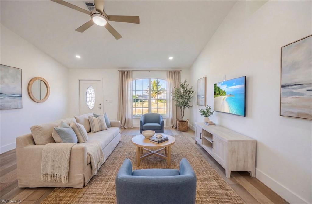 CAPE CORAL - Residential